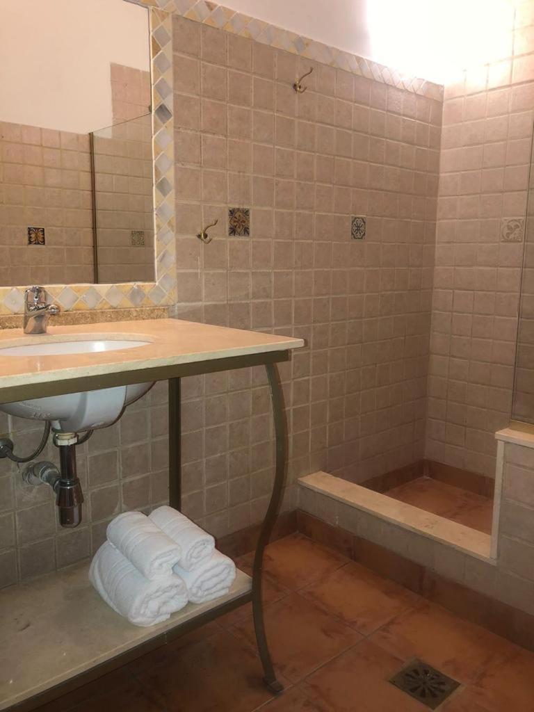 Petit Deluxe Hotel *